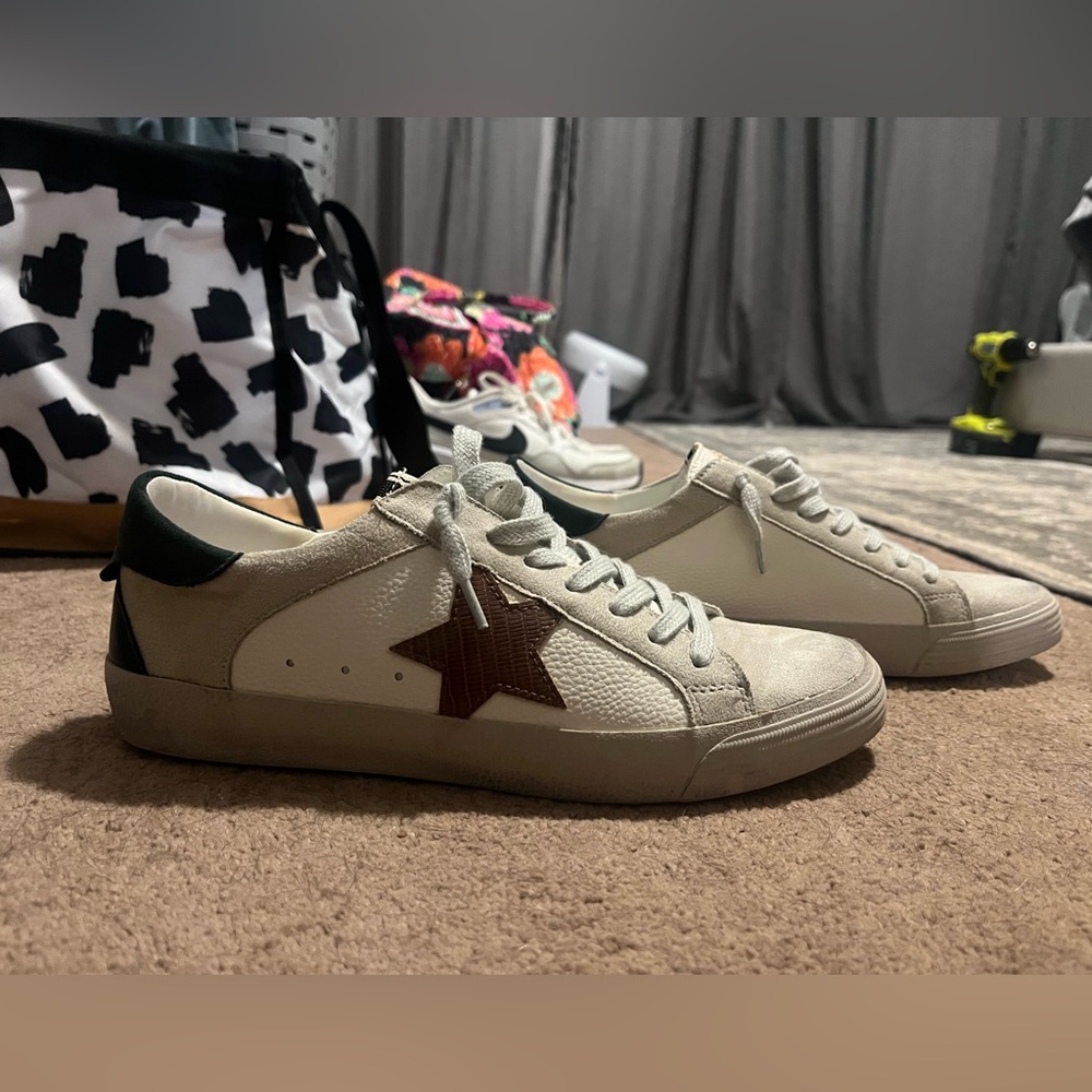 ShuShop Sneakers